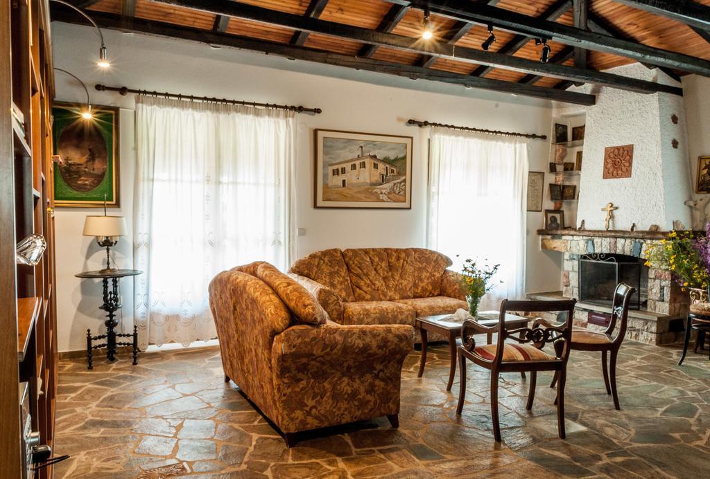 Pontinos Villa Miloi  Room photo