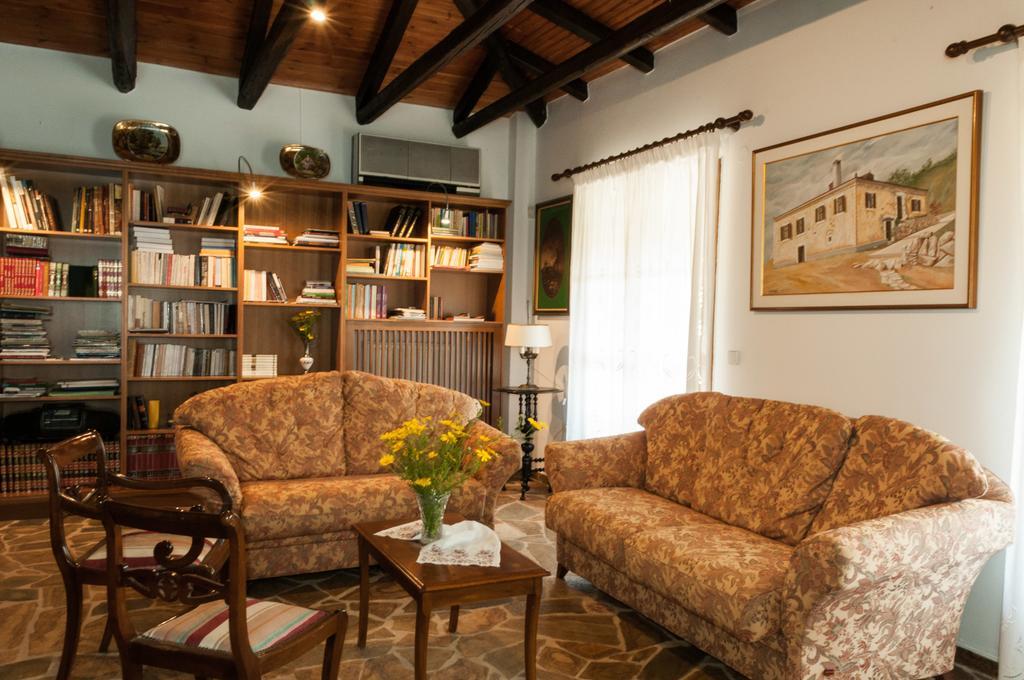Pontinos Villa Miloi  Room photo