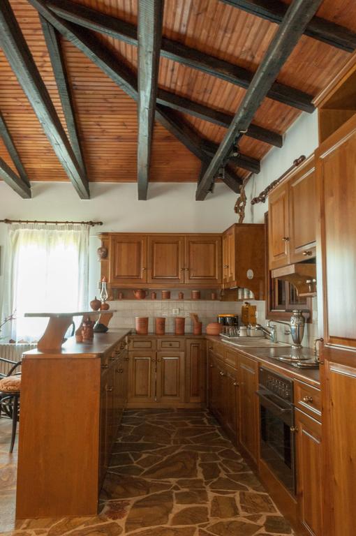 Pontinos Villa Miloi  Room photo